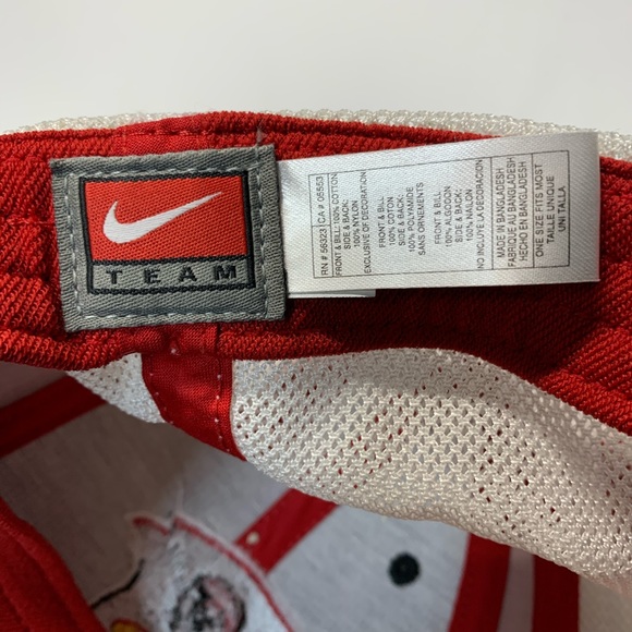 Nike Pittsburgh Pirates Hat w/Pirate Flag logo - Picture 2 of 8